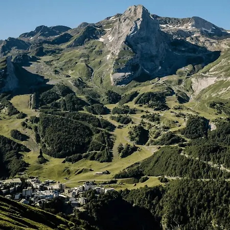 Apartment Gourette - Au Pieds Des Pistes